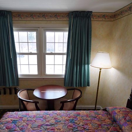 Pilgrim Inn Lee Kültér fotó